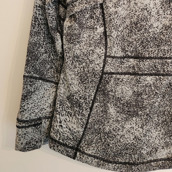 Lululemon Define Jacket: Luminesce Splatter (White/Black) Size 10 - Picture 12 of 14